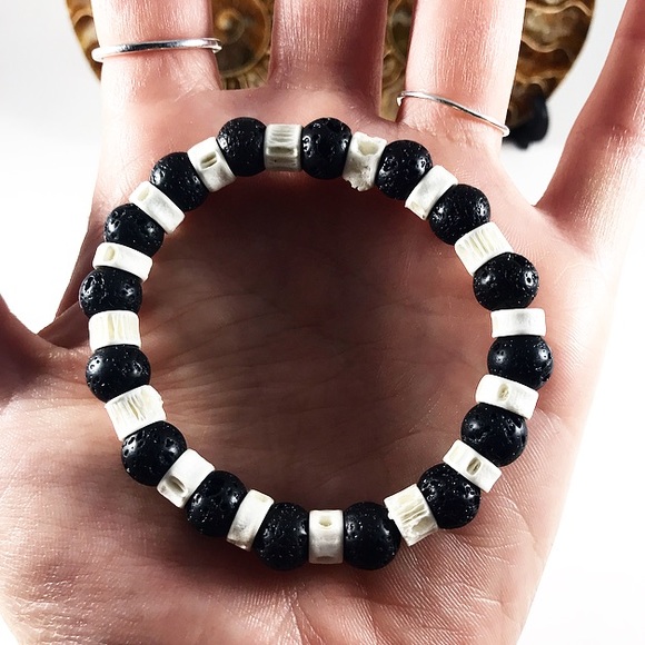 (1) Essential Oil Shark Bone Lava Bracelet - Picture 4 of 6